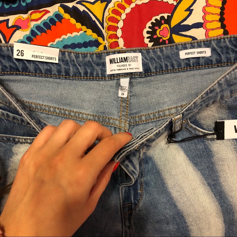 SOLD///William Rast Shorts - Picture 3 of 3